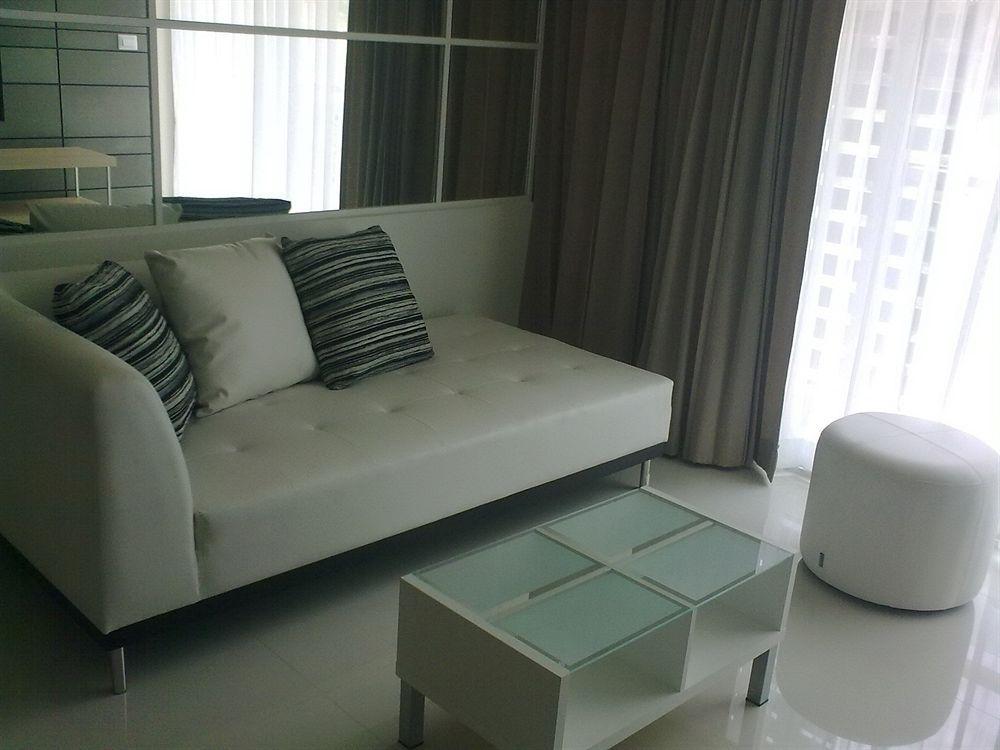 The Baycliff Residences Patong Buitenkant foto