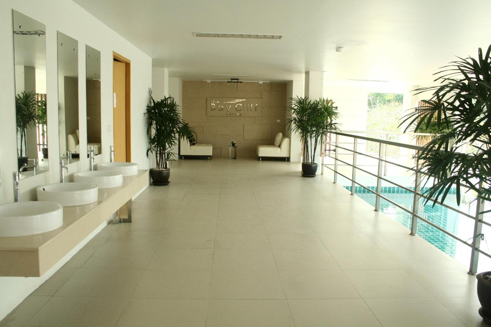 The Baycliff Residences Patong Buitenkant foto